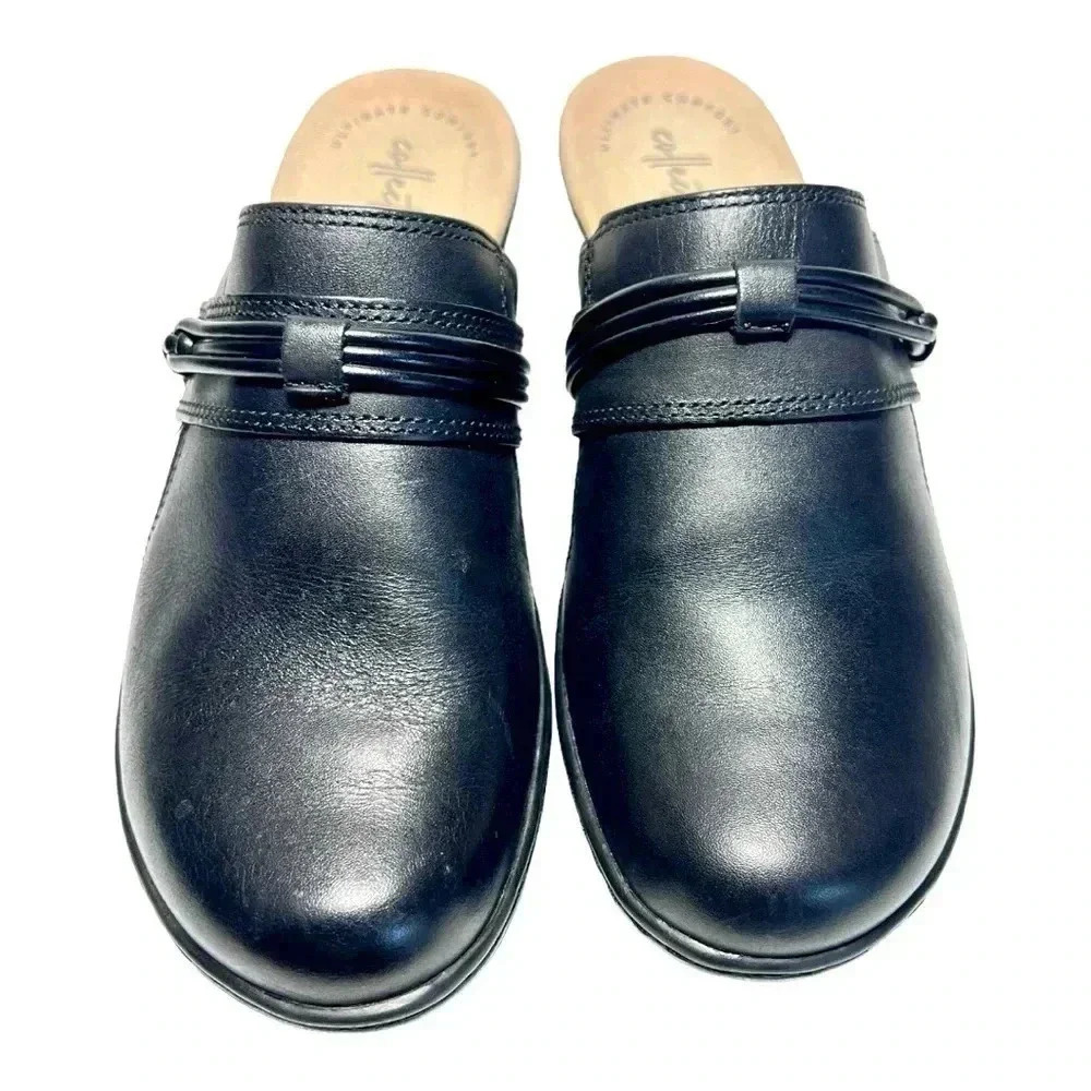 Clarks Women’s Black Leather Casual Slip On Mule Size 7 Preowned - Picture 1 of 12